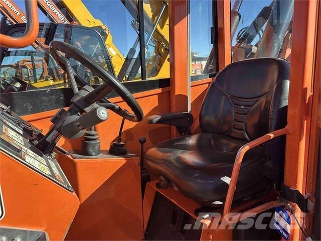 SkyTrak 10054 Kurottajat