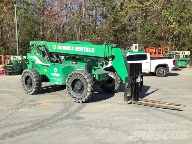SkyTrak 6042 Kurottajat