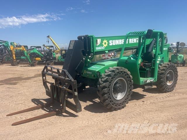 SkyTrak 8042 Kurottajat