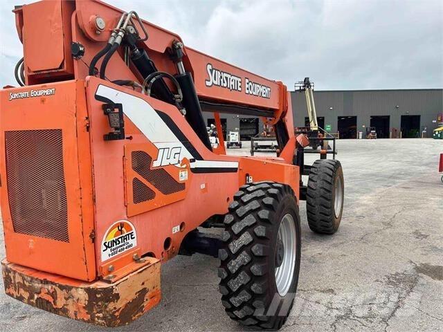 SkyTrak 8042 Kurottajat