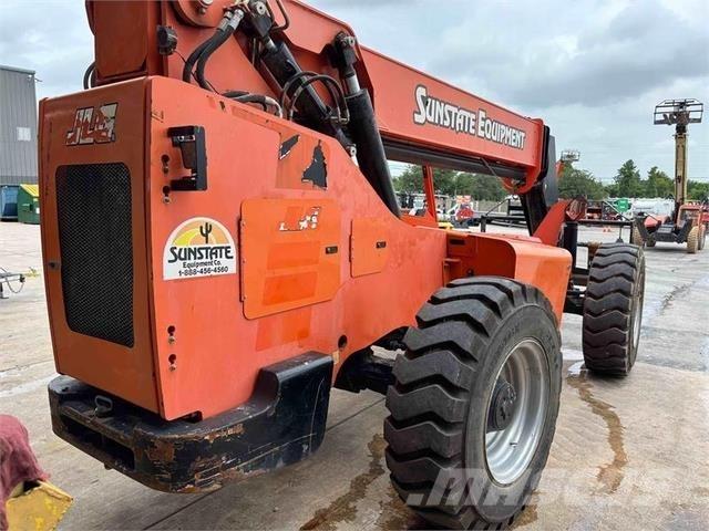 SkyTrak 8042 Kurottajat