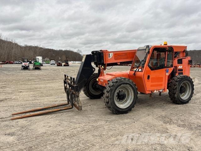 SkyTrak 8042 Kurottajat