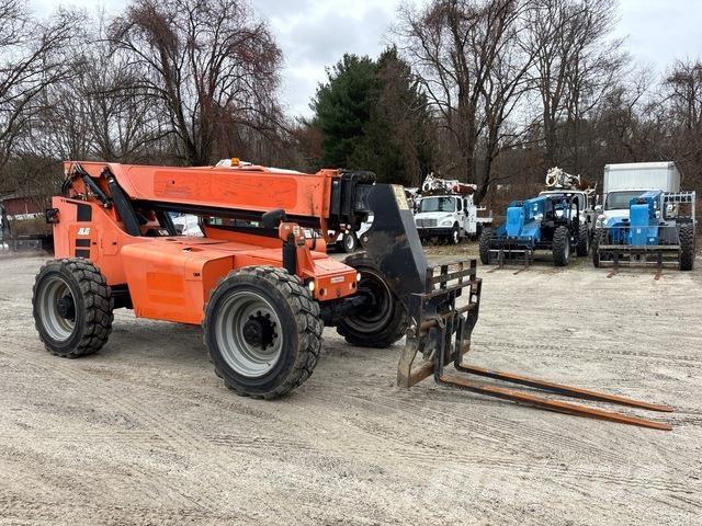 SkyTrak 8042 Kurottajat