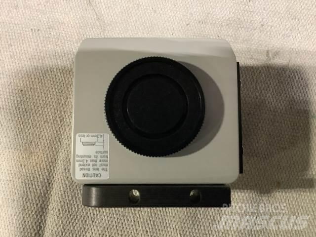  Sony DXC-390 Muut koneet