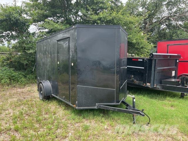 Spartan  Umpikoriperävaunut