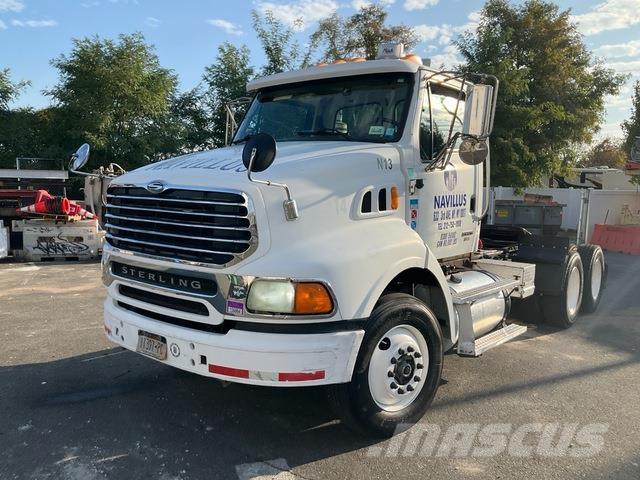 Sterling  Vetopöytäautot