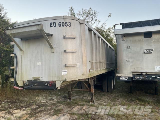  Summit Sora- ja kippiperävaunut