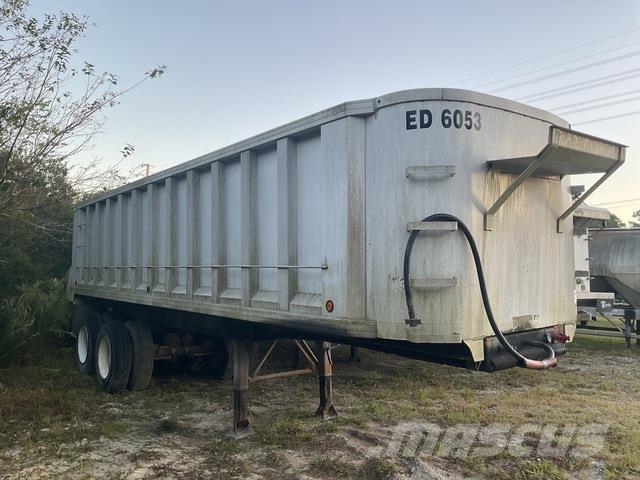  Summit Sora- ja kippiperävaunut