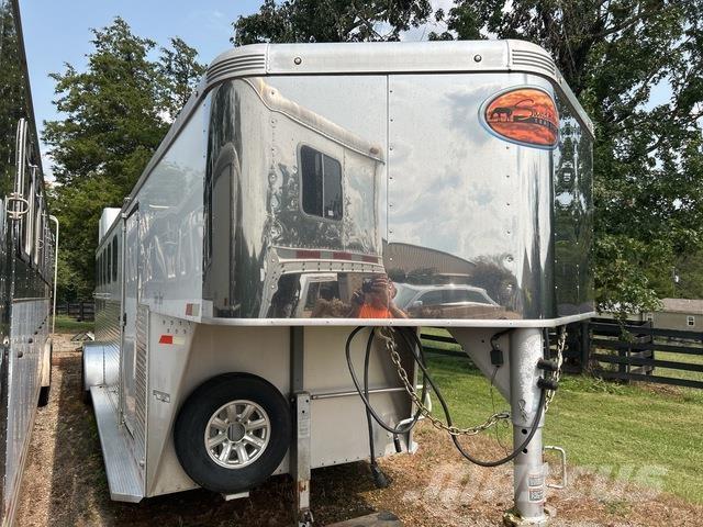 Sundowner  Eläinkuljetusperävaunut