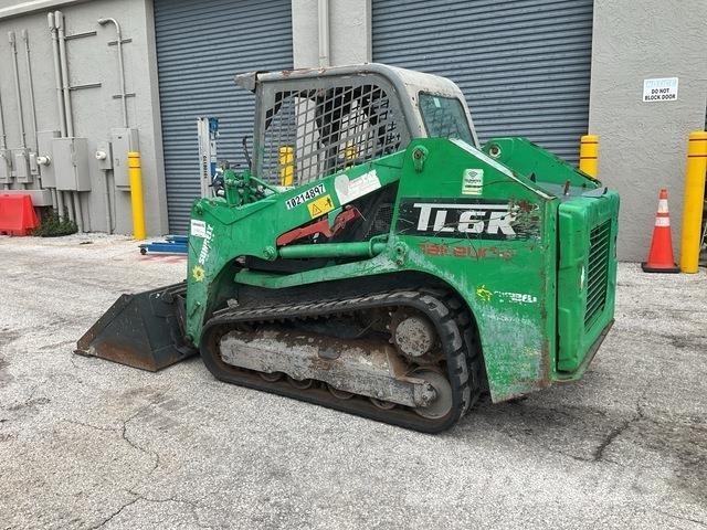 Takeuchi TL6R Liukuohjatut kuormaajat