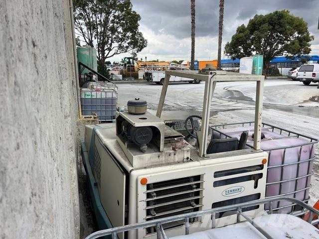 Tennant 800 Lakaisukoneet sisäkäyttöön