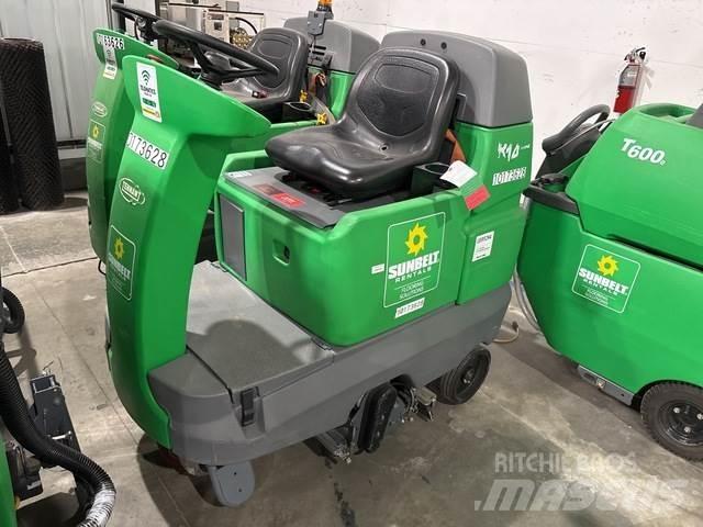 Tennant R14 Yhdistelmäkoneet