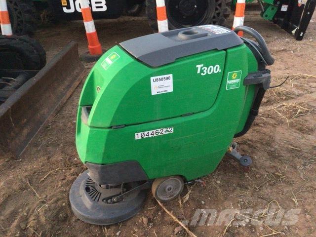 Tennant T300 Yhdistelmäkoneet