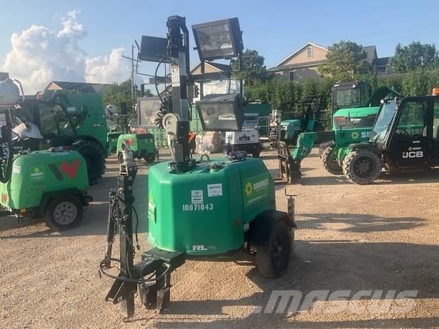 Terex RL4 Valopylväät