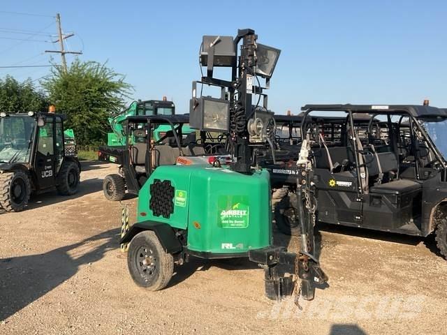 Terex RL4 Valopylväät