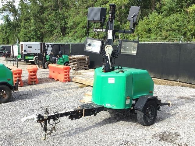 Terex RL4 Valopylväät