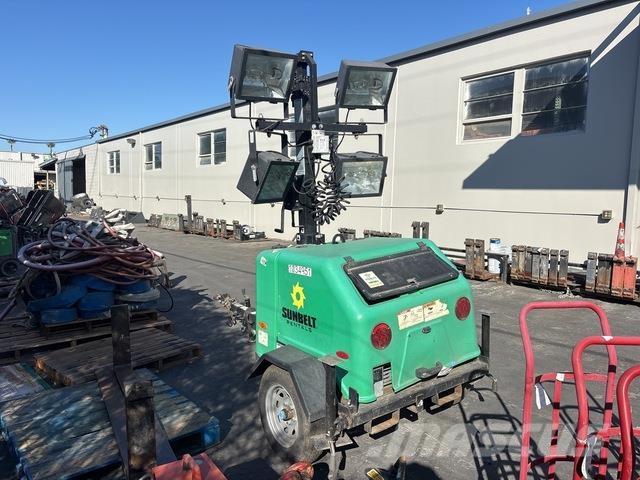 Terex RL4 Valopylväät