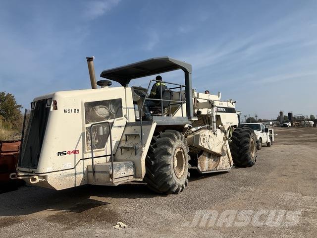 Terex RS446 Tiivistyskoneet