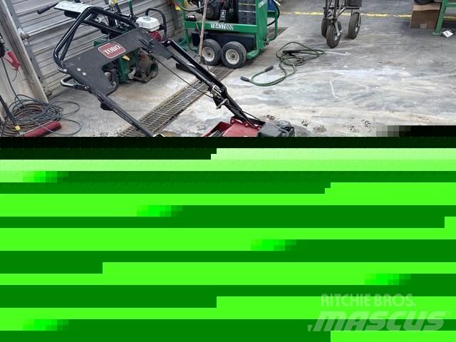 Toro 23515 Ilmastajat ja sammaleenrepijät