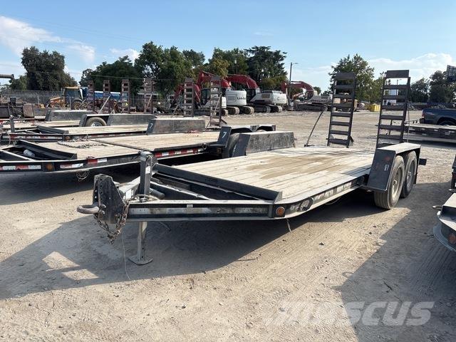 TOWMASTER C10 Autonkuljetusperävaunut