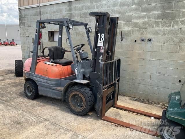Toyota 6FGU30 Muut koneet
