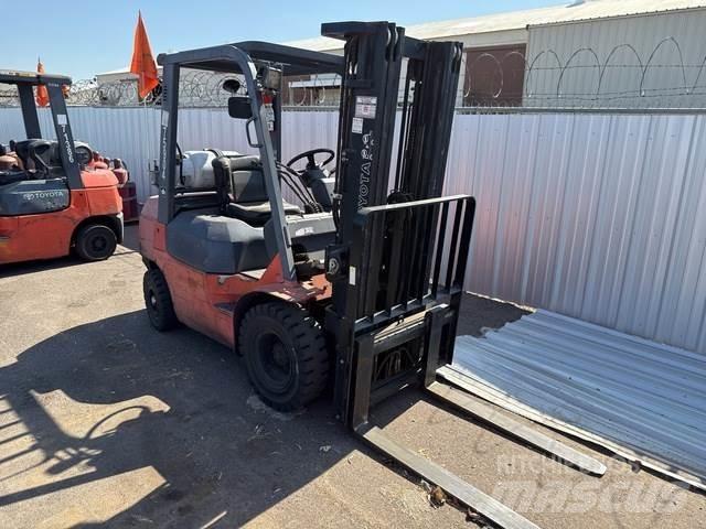 Toyota 7FGU25 Muut koneet