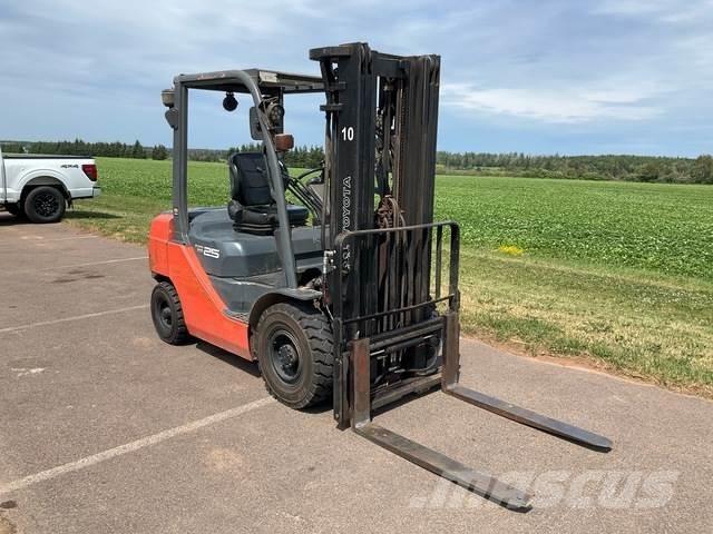 Toyota 8FDU25 Muut koneet