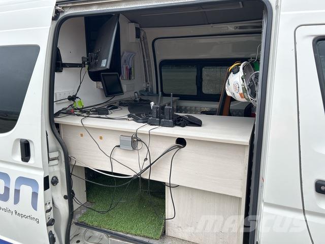 Toyota HiAce Pakettiautot