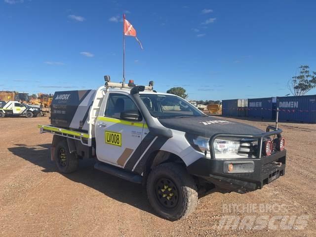 Toyota Hilux Lava-autot