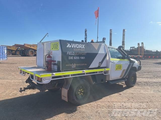 Toyota Hilux Lava-autot