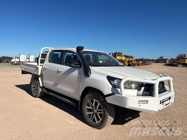 Toyota Hilux Lava-autot
