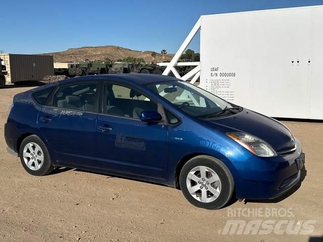 Toyota Prius Henkilöautot