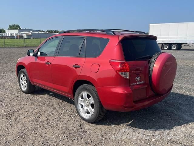 Toyota RAV4 Henkilöautot