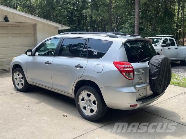 Toyota RAV4 Henkilöautot