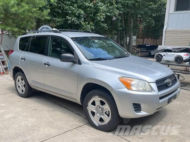 Toyota RAV4 Henkilöautot