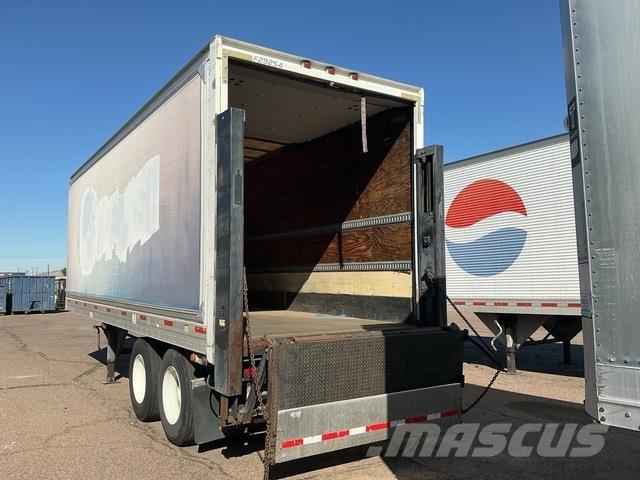 Trailmobile  Umpikoriperävaunut