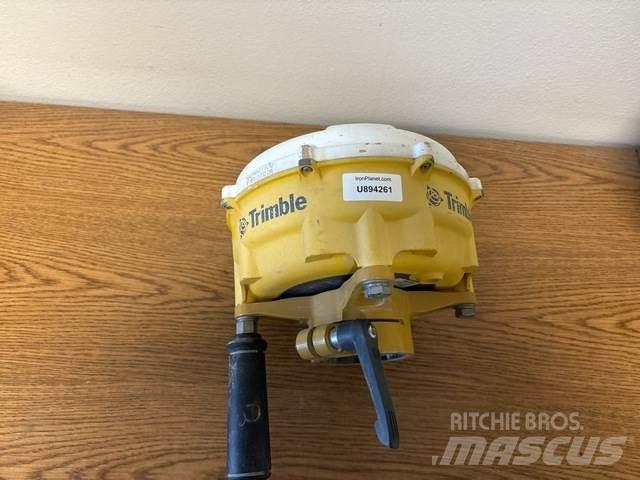 Trimble MS990 Muut koneet