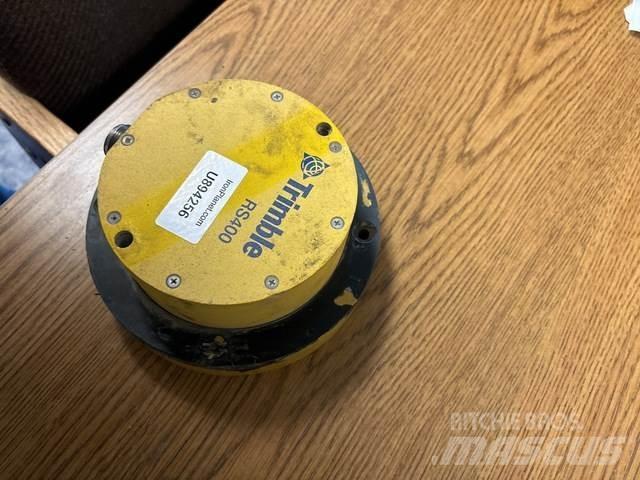 Trimble RS400 Muut koneet