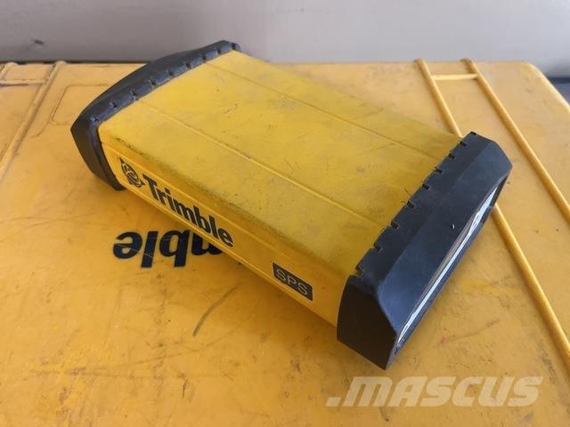 Trimble SPS855 Muut koneet