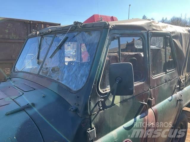  UAZ 469B Henkilöautot