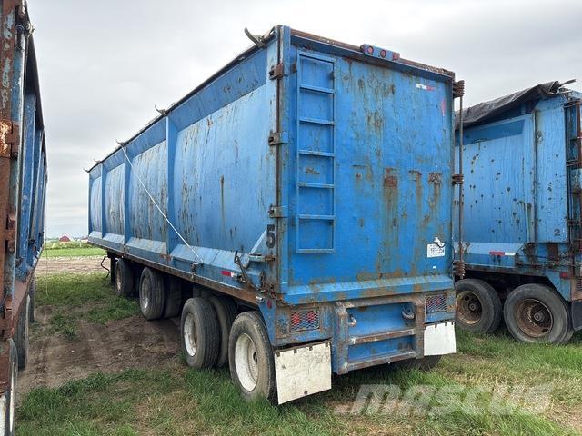 Universal  Walking floor-puoliperävaunut