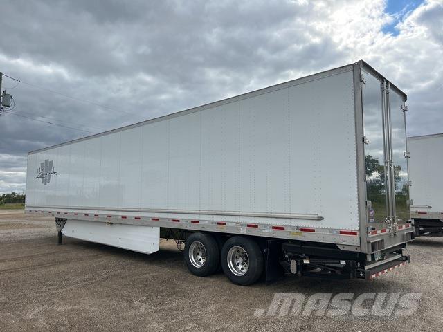 Utility  Umpikoriperävaunut