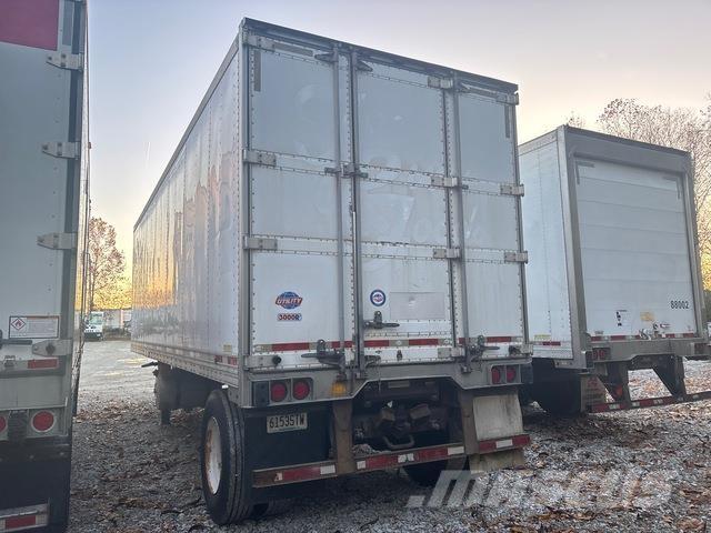 Utility VS1RA Kylmä-/Lämpökoripuoliperävaunut