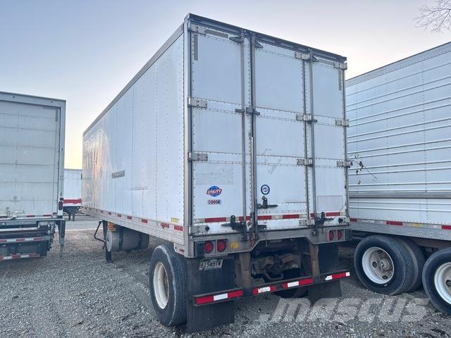 Utility VS1RA Kylmä-/Lämpökoripuoliperävaunut