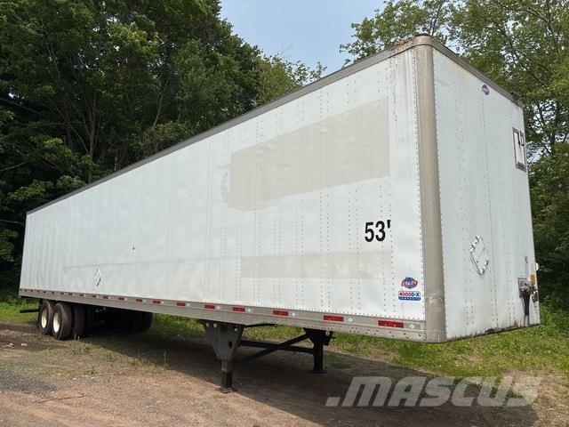 Utility VS2DX Umpikoriperävaunut