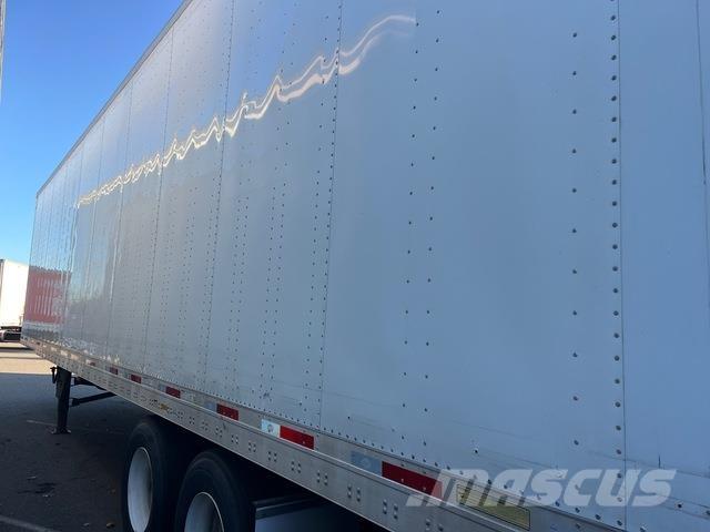 Utility VS2DX Umpikoriperävaunut