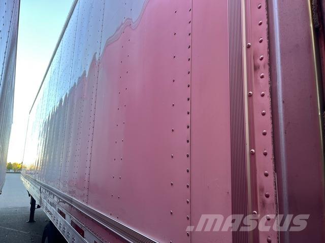 Utility VS2DX Umpikoriperävaunut