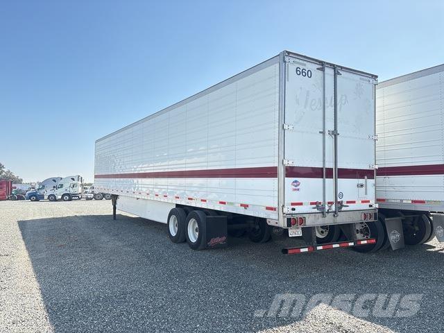 Utility VS2RA Kylmä-/Lämpökoripuoliperävaunut