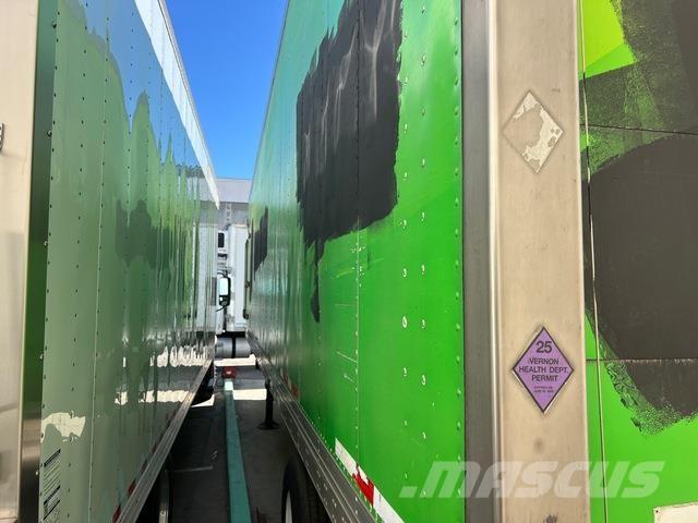 Utility VS2RA Kylmä-/Lämpökoripuoliperävaunut