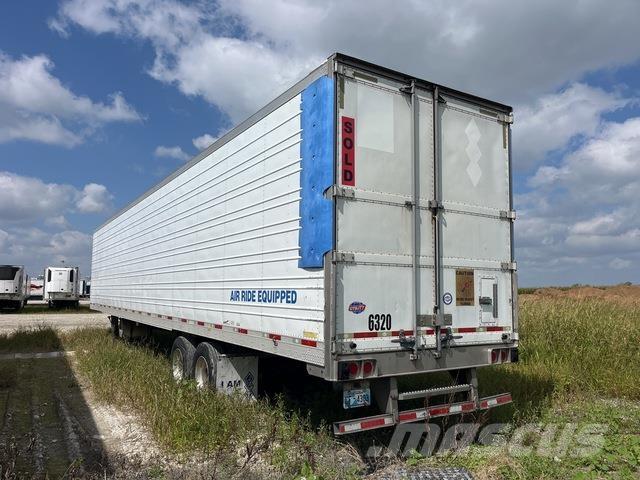 Utility VS2RA Kylmä-/Lämpökoripuoliperävaunut